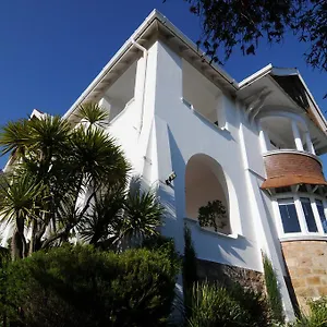 https://abbey-manor-luxury-guesthouse.hotels-capetown.com