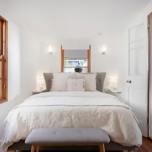 https://the-mellow-haven.queenslandhotels.net