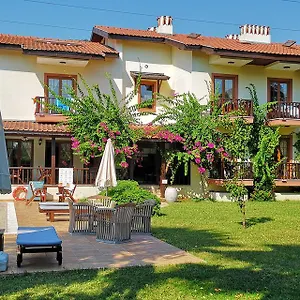 Efe Gocek ** Göcek
